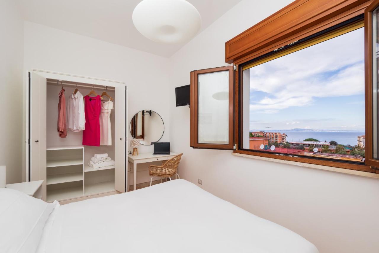 Rossella Holiday Home Соренто Екстериор снимка
